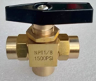 1/8" NPT Brass Three-Way Valve